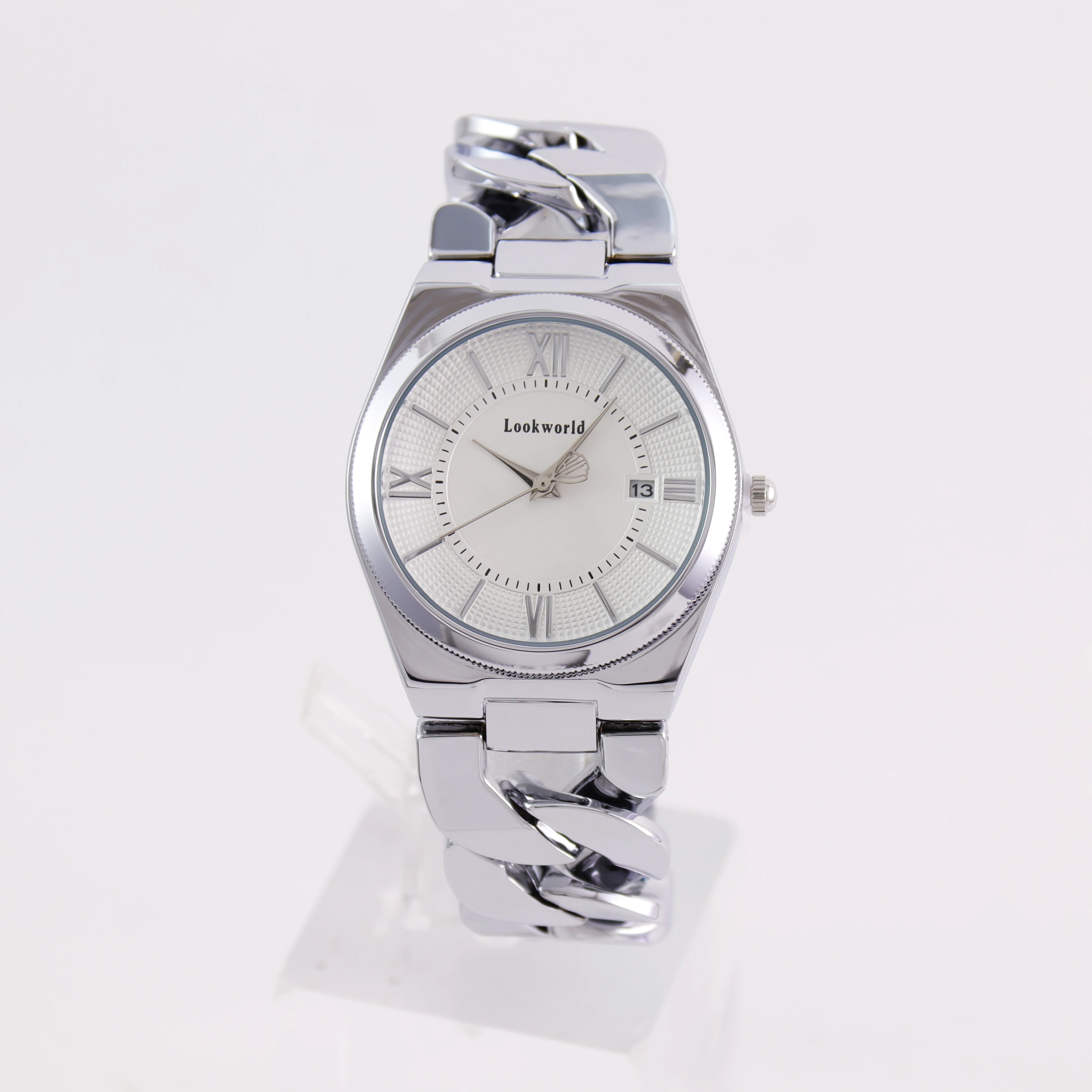 

Retro fashion casual thin strap quartz round watch for women. It can make the wrist look slim, with a small dial and is exquisit