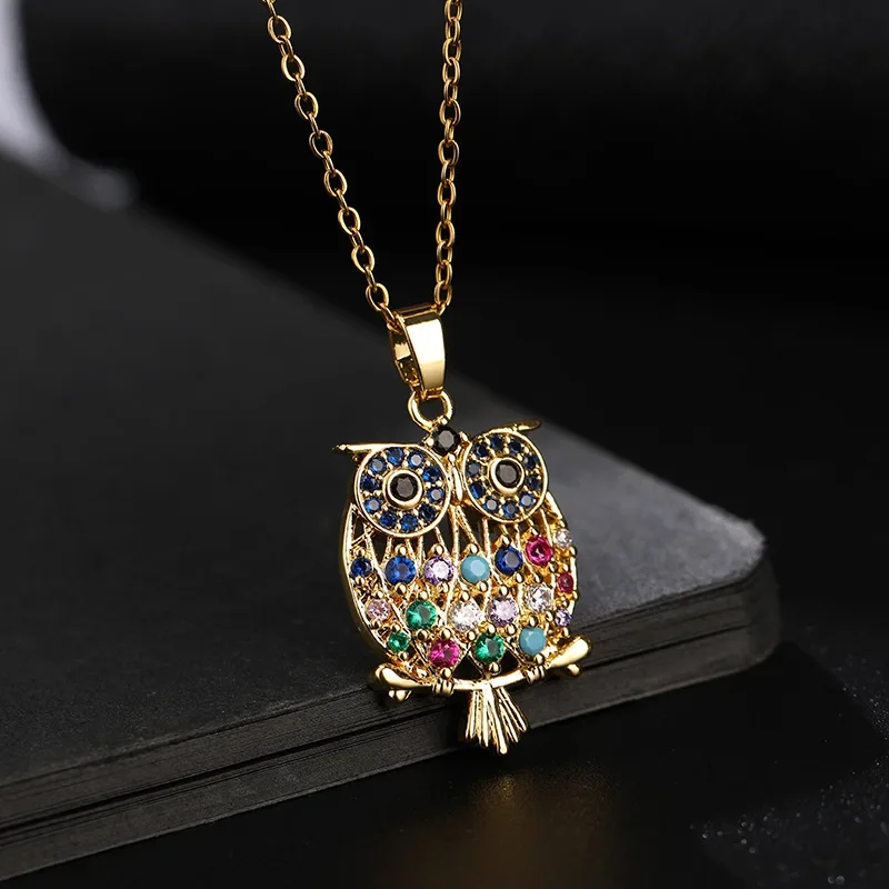 Fashionable and Cute Mascot Owl Necklace with Pending Rainbow Zirconia Proud Jewelry Accessories Gift for Women