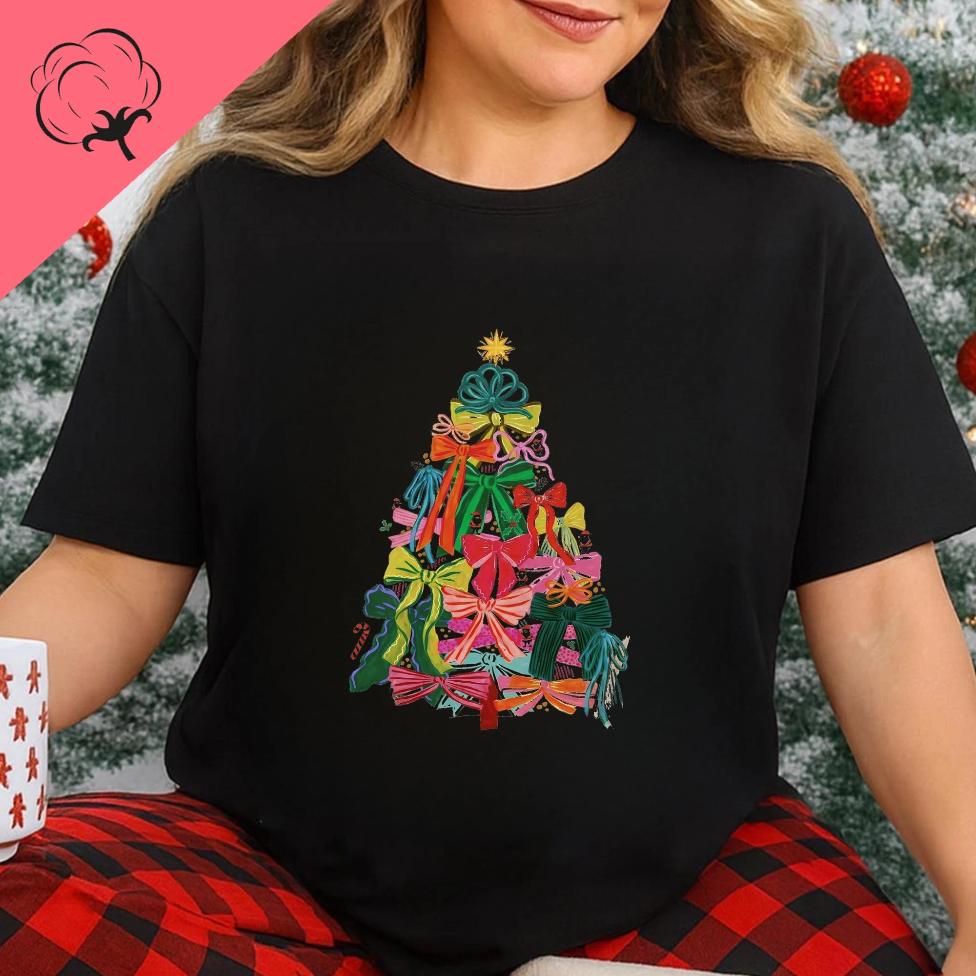 هذا هو هو أروع وقت في السنة. تي شيرت قطني لهدايا عيد الميلاد مصمم على طراز شجرة عيد الميلاد PNG.