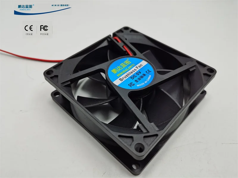 New Pengda Blueprint 8025 Oil Bearing 8cm Mute 5V DC Brushless 20cm Line Length Cooling Fan80*80*25MM