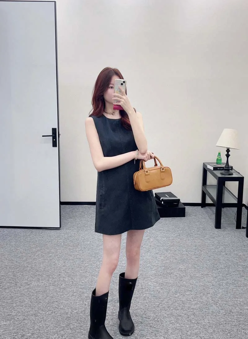 

College style women's dress fashionable sweet temperament youthful vitality denim vest skirt A-line doll skirt