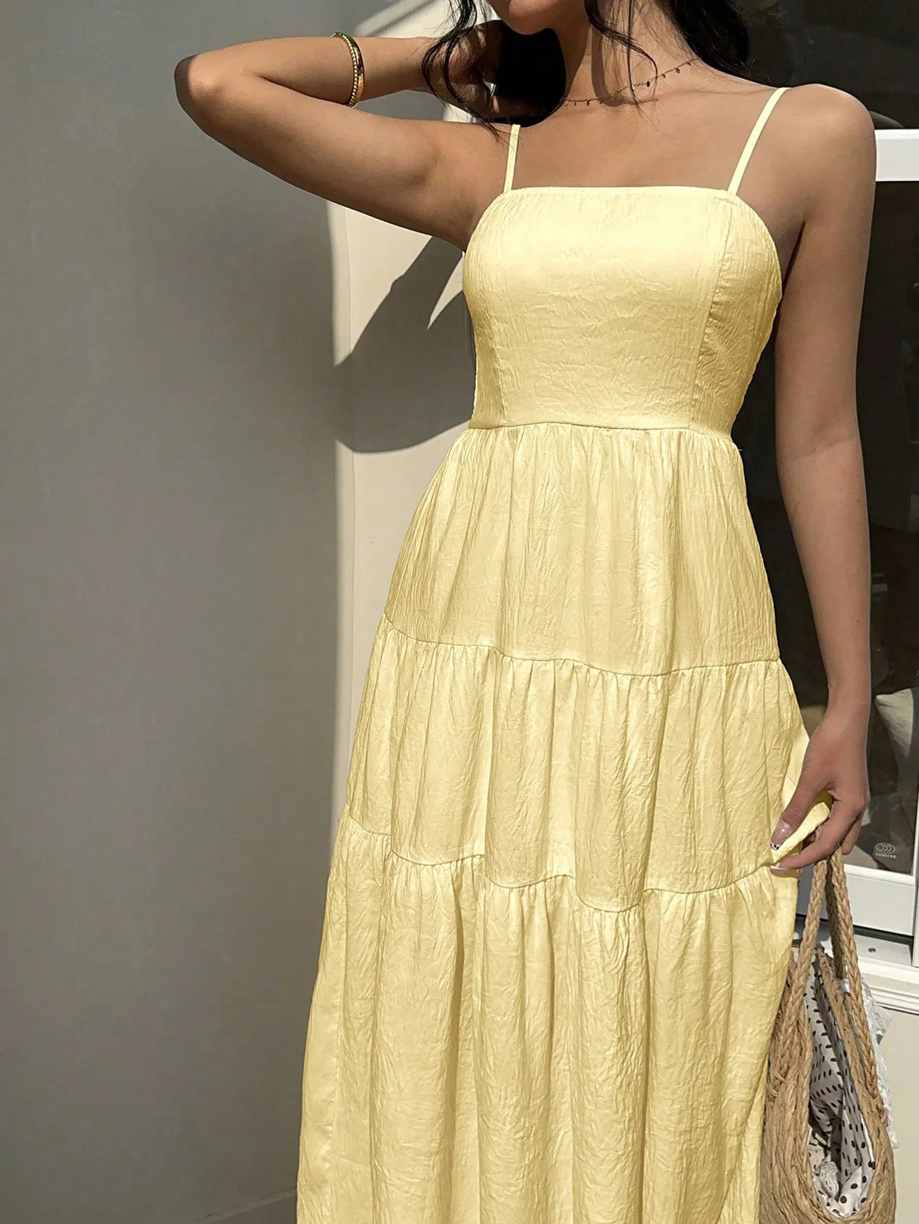 2025 verão cor sólida com tiras sem costas vestido feminino em camadas plissado vestido de verão sexy casual férias maxi vestido de festa de praia