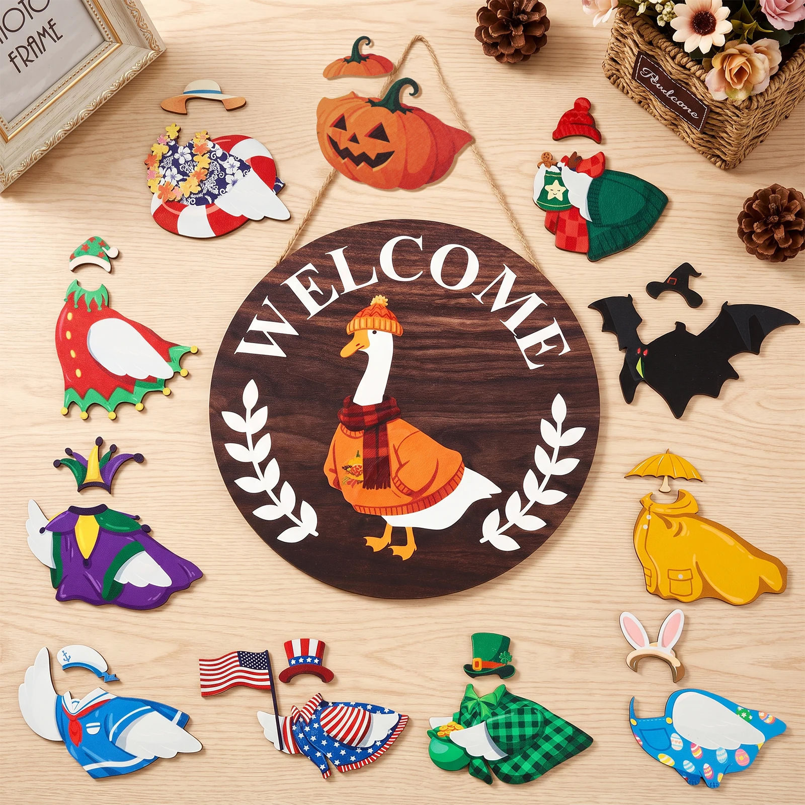 Interchangeable Wooden Door Sign with Magnetic Piece for Holiday Decoration Interchangeable Door Sign Seasonal Door Sign Round