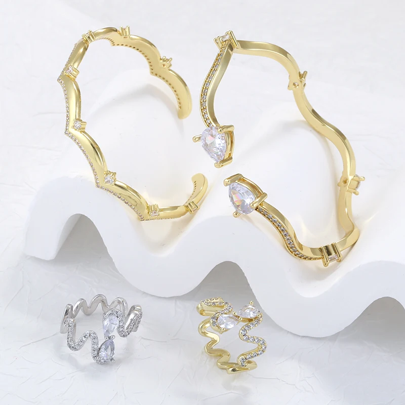 ZHUKOU Large CZ Stone Sparkling Jewellery Bracelet/Ring for Women in Gold-Plated Copper Metal with Wave Design 1 Piece