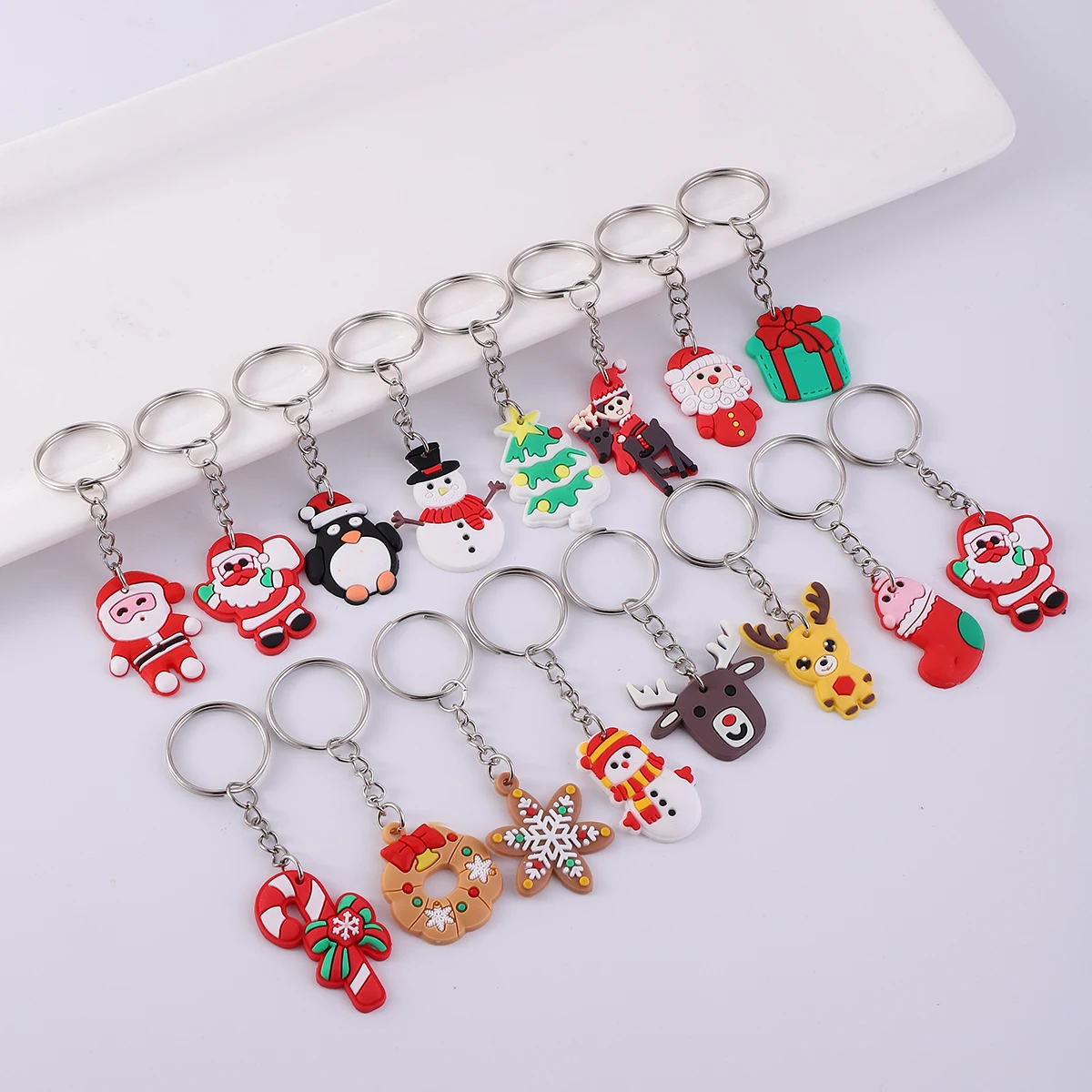 16pcs Christmas Gifts keychain, Ornament Purse Bag Santa Claus Christmas tree Deer Pendant keyring, mini Cute Classroom Prizes