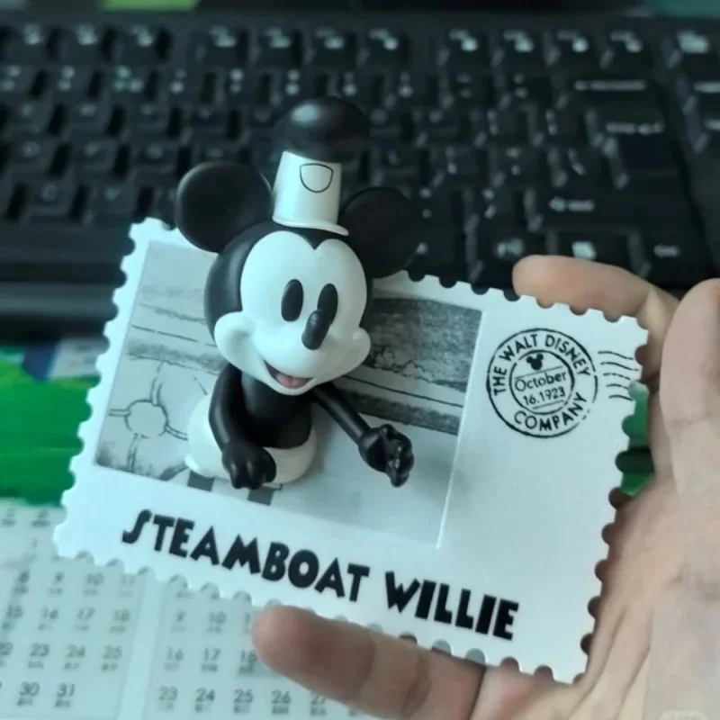 ของแท้ Disney ANNIVERSARY 100 Retro Stamp Series กล่องตาบอดน่ารักตู้เย็นแม่เหล็กสะสม Surprise ของเล่นเด็กของขวัญ