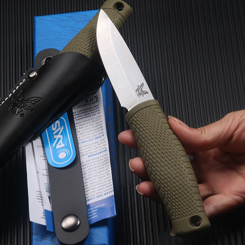 The straight blade CPM-3V blade, OD green Santoprene handle, black leather sheath is suitable for outdoor household use