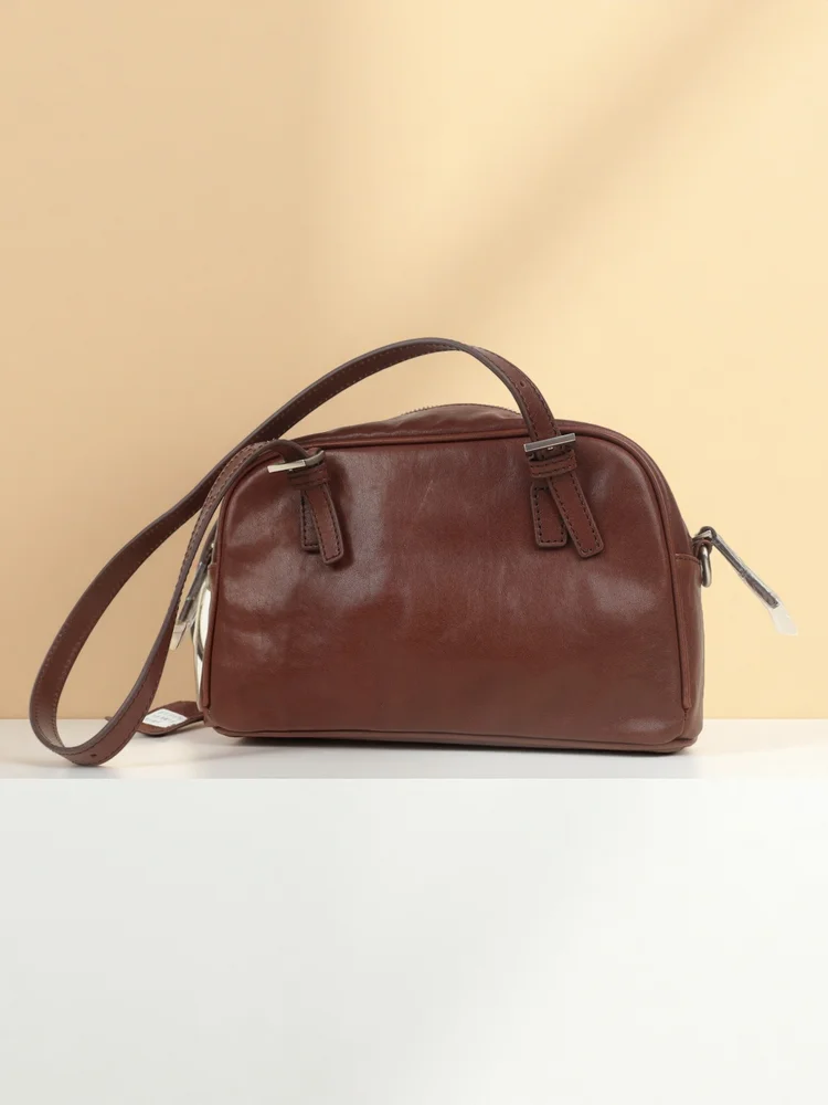 

Crisp Crystal Vegetable Tanned Cowhide Feather Bowling Bag Single oulder Slant Crossbody Bag Simple Commuter Handbag