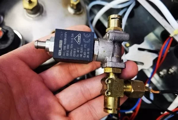 Detalhe 4 de Válvula solenoide Suitable for Outras válvulas