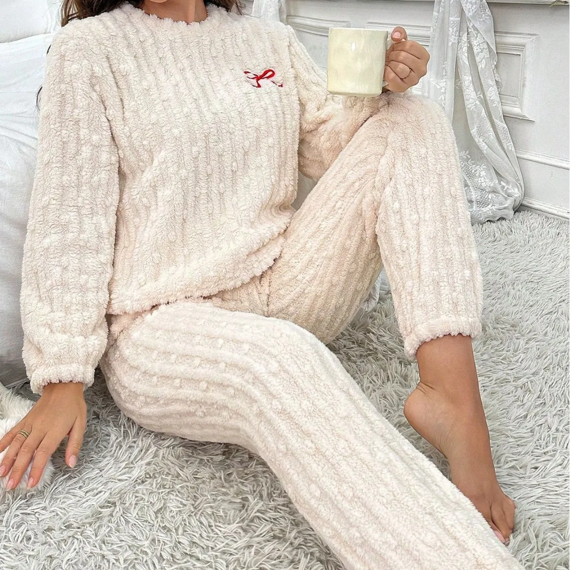 Vêtements de maison décontractés pour femmes, doux et confortables, avec nœud papillon, chauds, pour l'automne et l'hiver