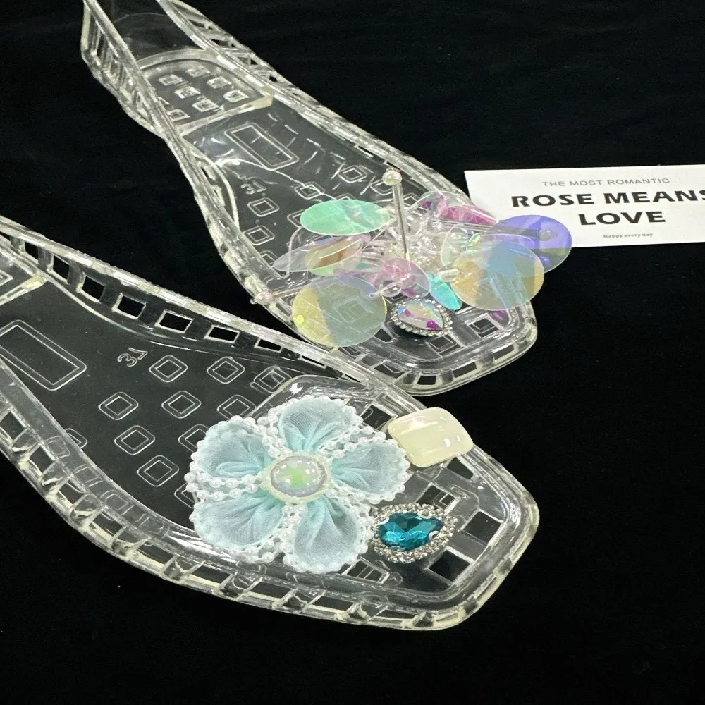 

PVC Material Shoe Charms Transparent String Seaweed Bead Shoe Buckle Detachable Hole Design Shoe Flower Sandals Decoration