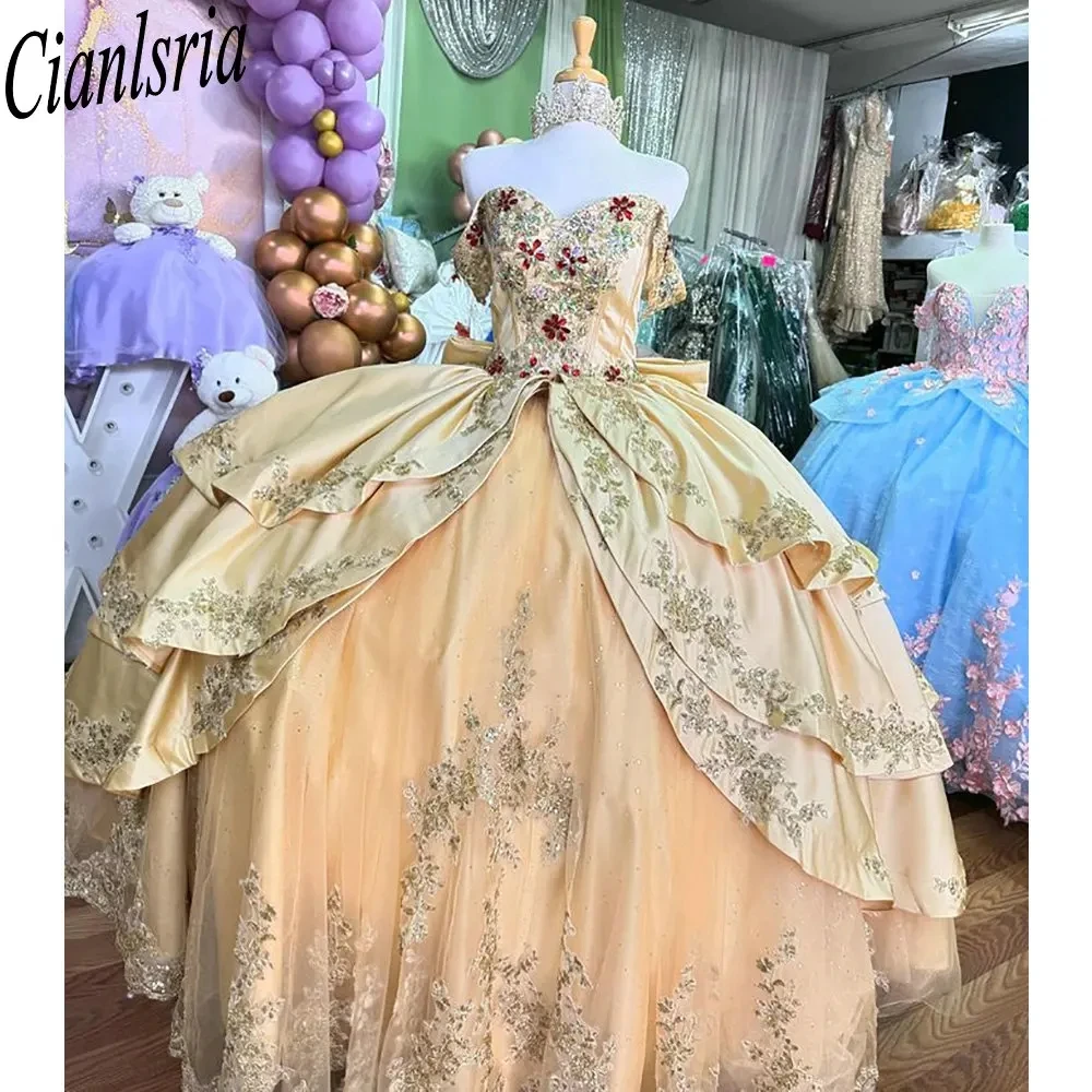 

Gold Beading Crystal Ruffles Ball Gown Quinceanera Dresses Off The Shoulder Sequined Appliques Lace Sweet 15 Vestidos De XV Años