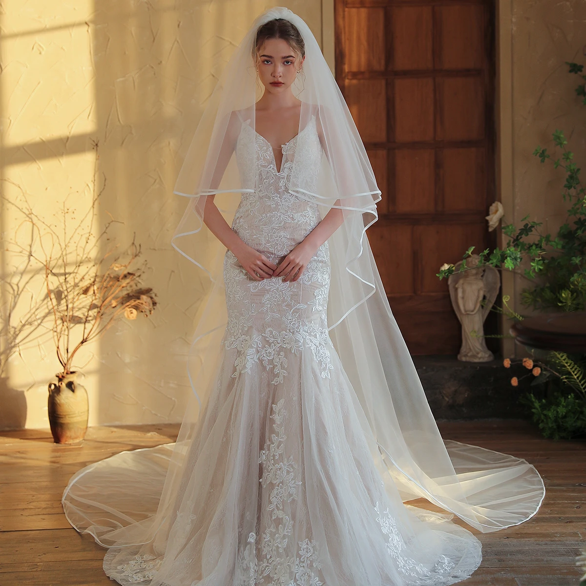 

V395 White Long Bridal Veil Double Layer Edged 3m Train Travel Friendly Puffy Face Covering Wedding Headpiece With Comb