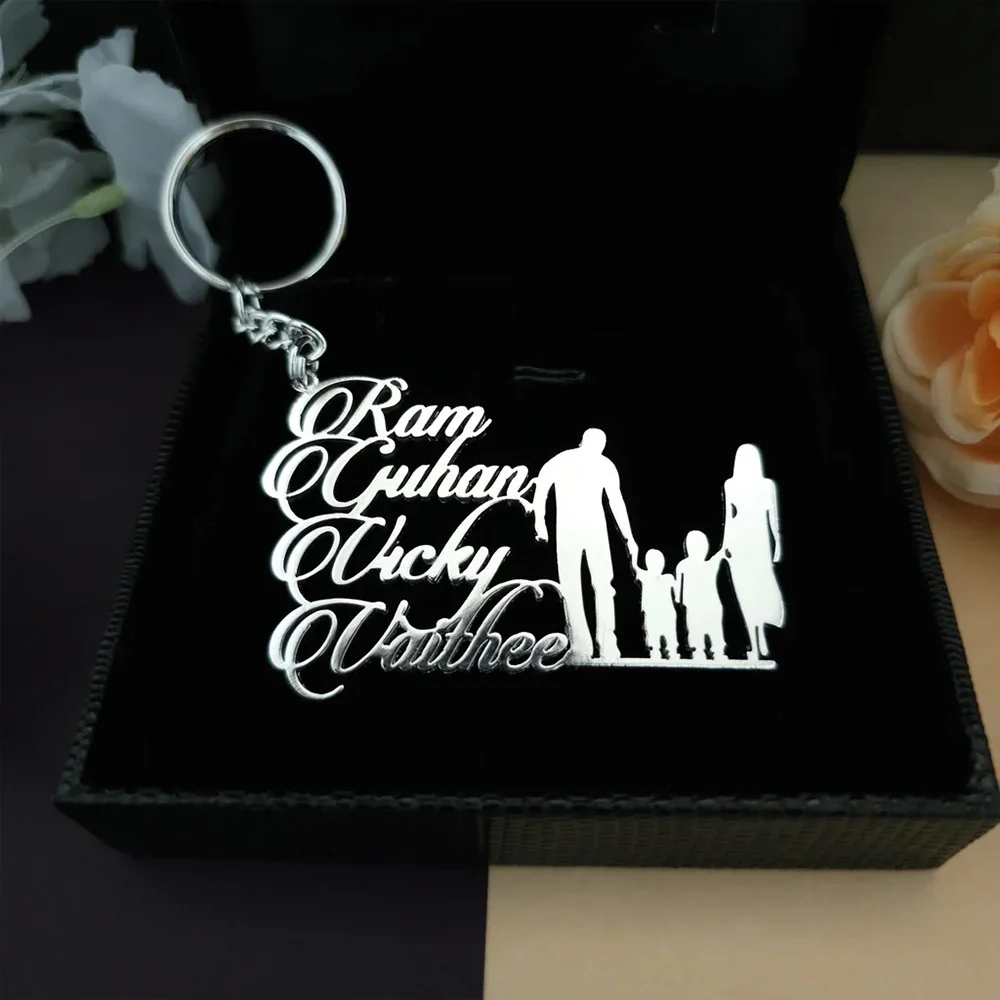 

Custom Family Members Name Keychain Stainless Steel Personalized Pendant Nameplate Keyring Women Men Jewelry Gift For Mom Dad