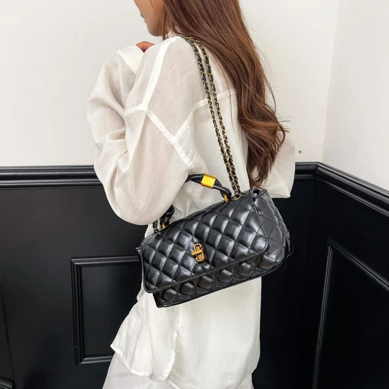 

Fashionable Luxury Brand Leather Women's Messenger Bag Elegant Classic Trendy Design Vintage Commuter Daily Bag​