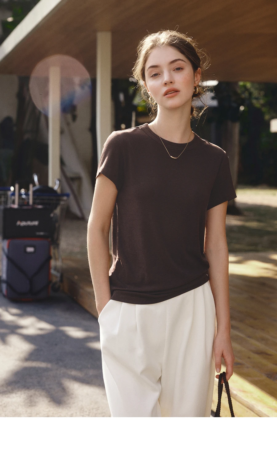 

OLrain Casual T-shirt Women Coffee Short-sleeved Tee 2025 Office Lady Fashion Knitted Crew Neck Summer Top Women's O57XT98108