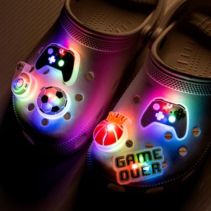 LED -Schuhe Charme für Gamepad, rosa Krankenschwestern und Mutter, Turbo -Fußballdekorationsschuhe, Regenbogen und Blumen, Pins Donut, Plaog -Accessoires, 1 PC, 5pcs 6 Hauptverkaufsstillungskönige - №3