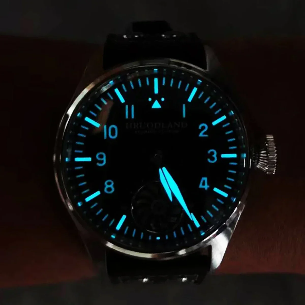 Hruodland 2025 جديد ساعة ميكانيكية للرجال النورس ST3620 ريترو الطيار 43 مللي متر Bgw-9 مضيئة الياقوت كريستال التوربينات Reloj Hombre