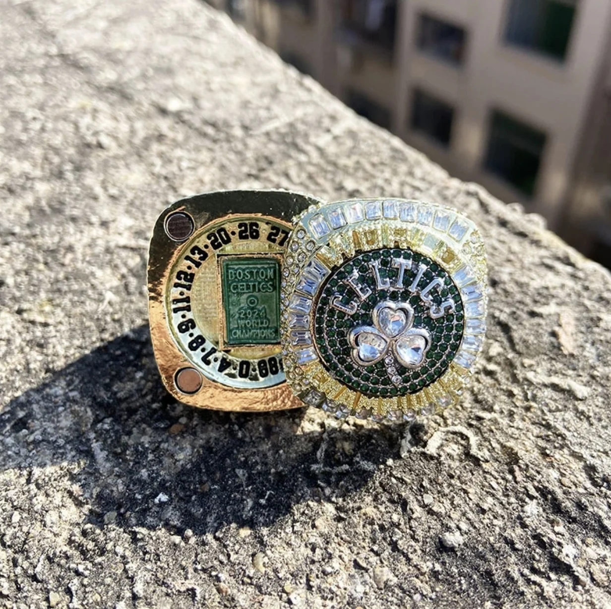 

Customized 2024 basketball championship ring, MVP star memorial ring, name can be customized. Made of copper