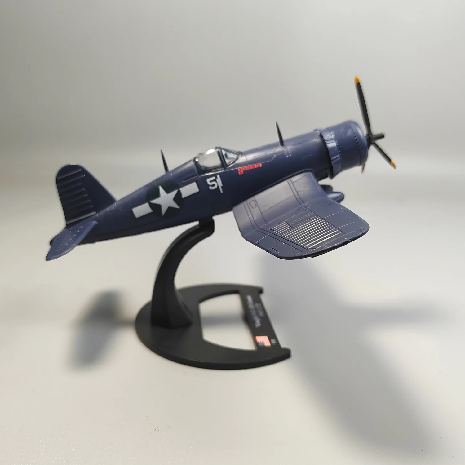

Luppa 1:72 Scale American F4U Fighter Model Diecast Alloy Classics Nostalgia Toys Souvenir Gifts Collectible Static Display