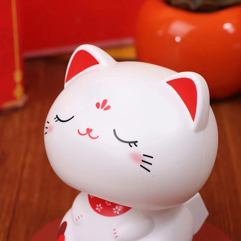 Solar Powered Maneki Neko Lucky Cat Car Interior Decor Cute Swinging Nodding For Home Office Car Desktop Decoration Doll