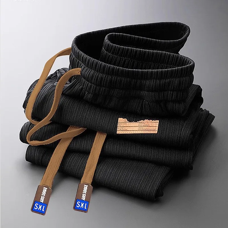 กางเกงลำลองผ้าไหมน้ำแข็งบางเฉียบสำหรับผู้ชาย กางเกงขายาวทรงตรงหลวมสบายสำหรับฤดูร้อน เหมาะสำหรับทำงาน ผลิตจากเส้นใยโพลีเอสเตอร์