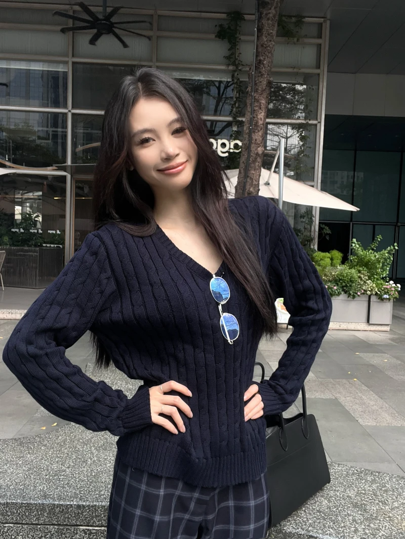 

Simple Basic Casual Loose Woman Pullovers New Solid Color Slim Women Pullovers Navy Blue Color Knitted Long Sleeved Top Female