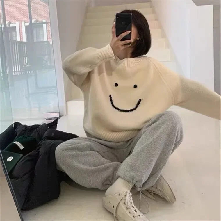 Smiley Knitted Sweater Women Kawaii Harajuku Pullover Autumn Winter Long Sleeve Casual White Jumper Korean Vintage Oversized