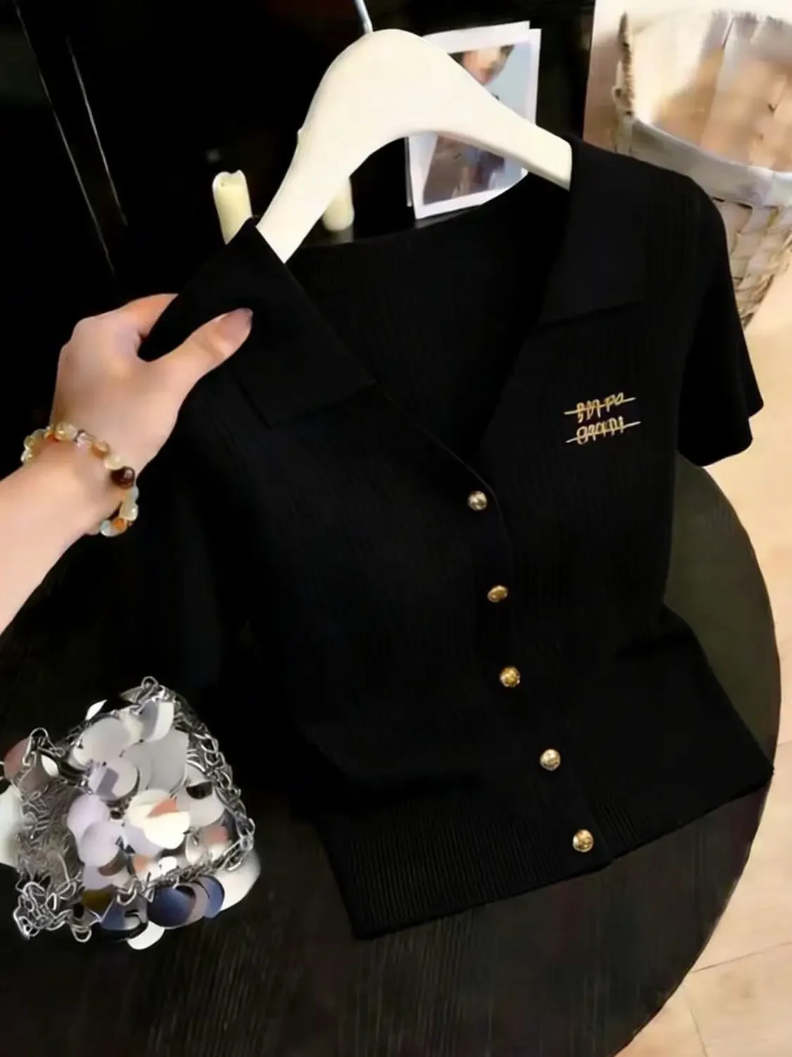 80-200 lbs Passend für Ice Silk Gestreiftes Poloshirt Damen Sommer Slim Fit T-Shirt Goldbesticktes Ein-Knopf-Oberteil Stylische Strickware – Detail 15
