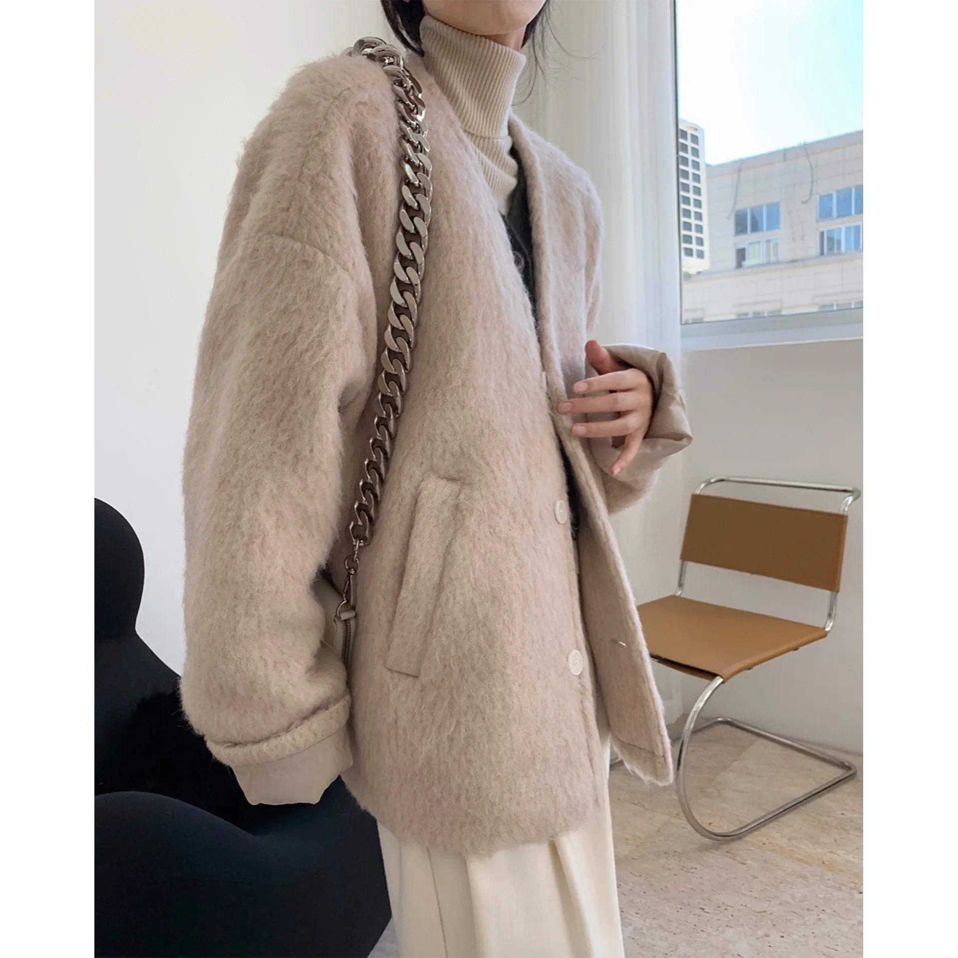 Winter new Korean version fashionable silhouette mohair wool coat warm loose and thin wearing woolen coat women