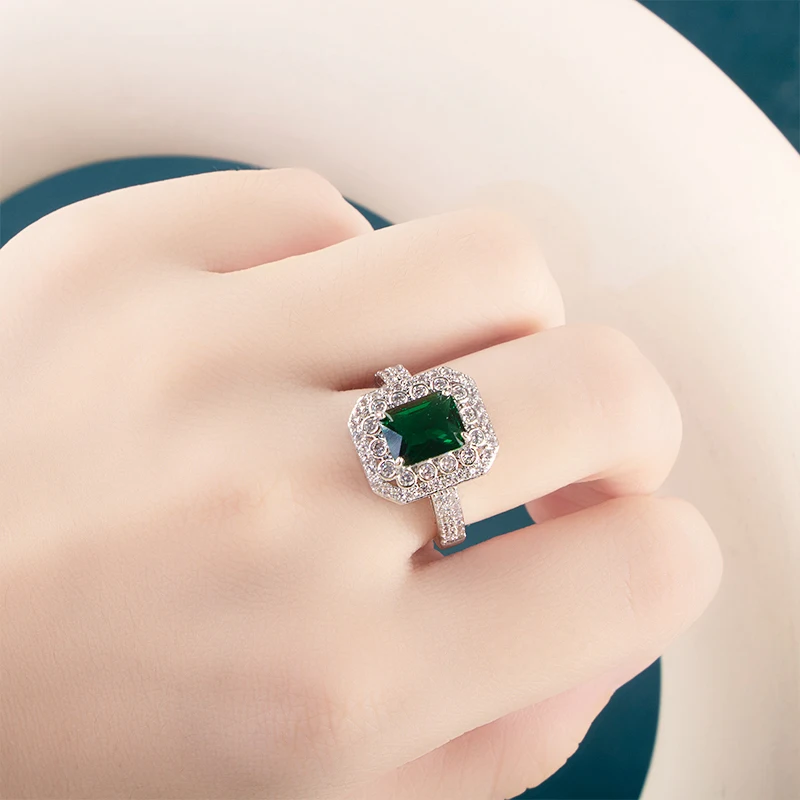 Creative Lab Emerald Gemstone Ring  925 Sterling Silver 7*9mm Emerald Zircon Ring For Women Charm Wedding Jewelry Party Gift