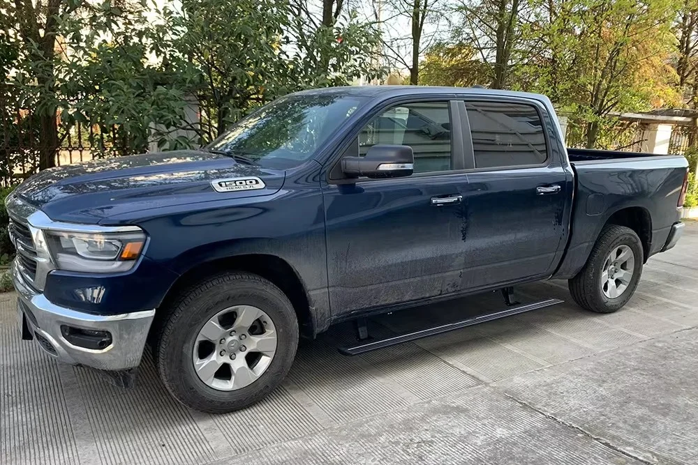 

Электрические выдвижные подножки из алюминия для Dodge Ram 1500, с электроприводом