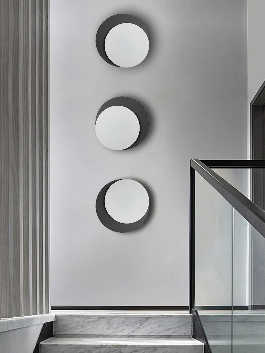 ~ Lampada da parete Camera da letto Lampada da parete creativa di colore caldo Semplice e moderna con lampada da comodino con interruttore