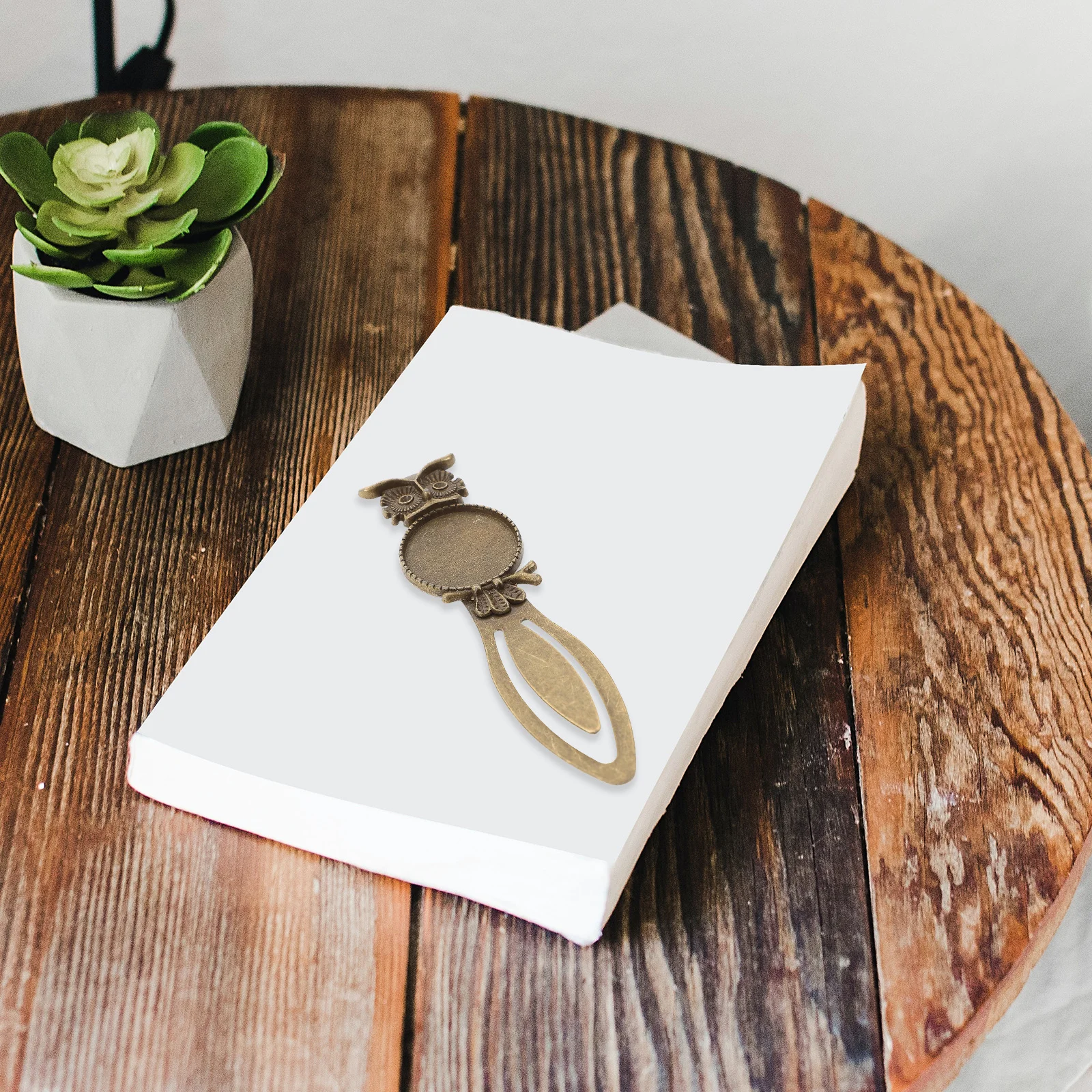 

20Pcs Qing Tong Bookmarks Creative Owl Shape Page Marker Reading Bookmark Gifts for Students Writers Graduates Copper