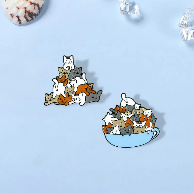 Cats Enamel Pin Cat Coffee Cup Mug Brooches Bag Lapel Pin Cartoon Animal Kitten Badge Jewelry Gift for Kids Friends A Cup of