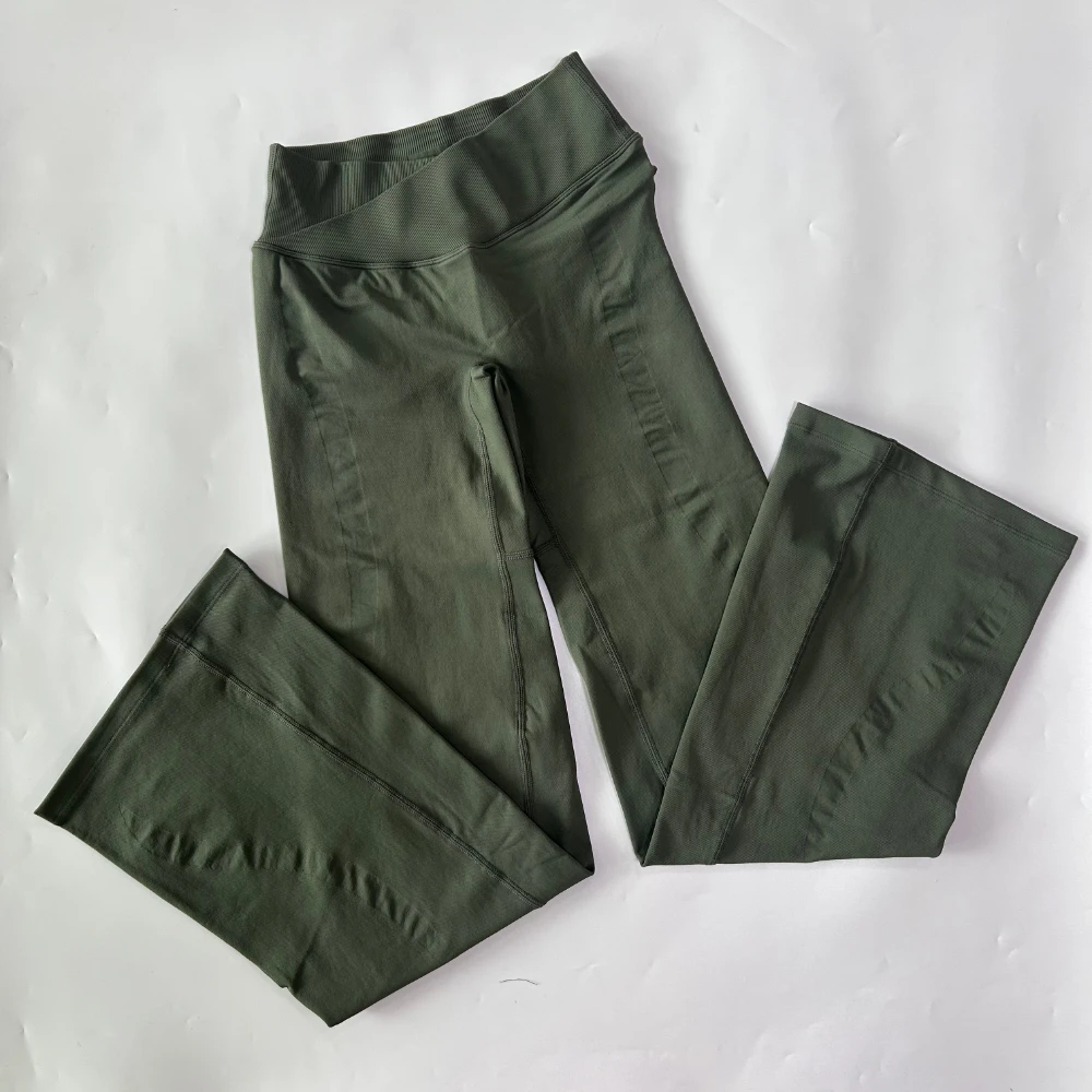 Flares Legging voor dames Naadloze yogabroek Crossover V-vormige taille Uitlopende GYM-legging Sportlegging Trainingsbroek