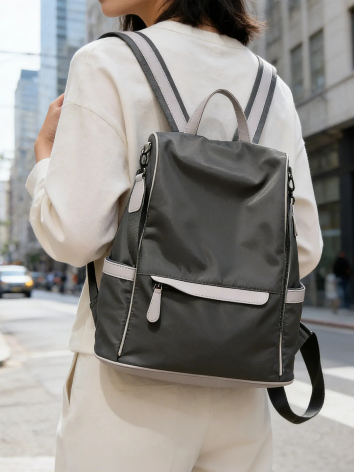 zaino-da-donna-casual-per-viaggi-all'aperto-grande-capacita-antifurto-leggero-alla-moda-versatile-per-pendolari-e-studenti