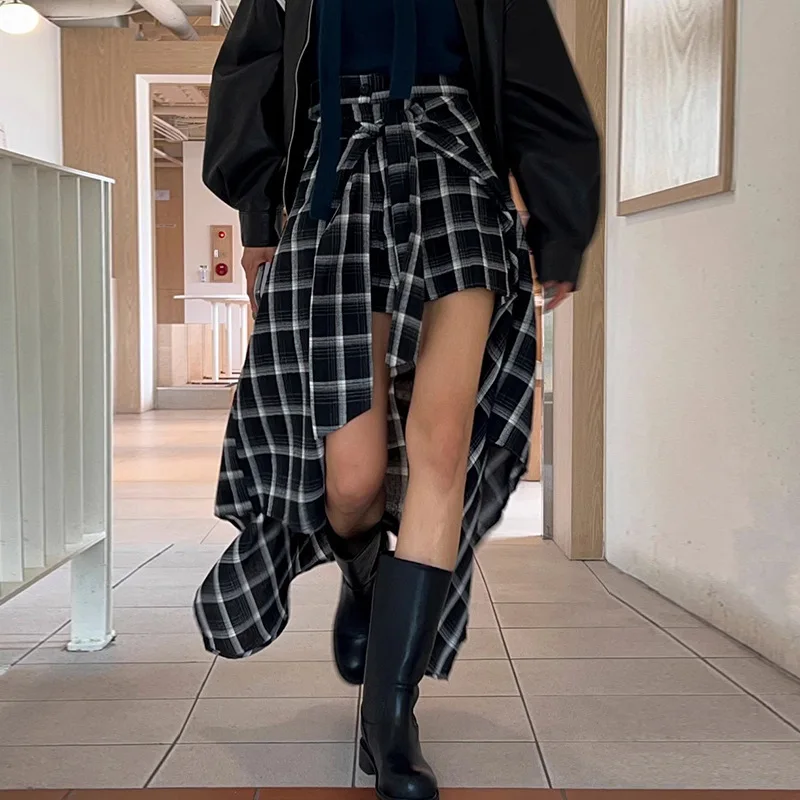 2025 Herbst-Retro-Rock mit hoher Taille, vielseitig, Riemchen, unregelmäßiges Design, karierter Mid-Cut-Rock für Damen, Y2K-Rock, karierter Rock