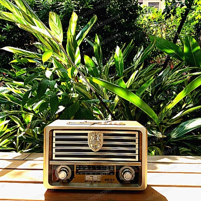 Retro bluetooth speaker, radio card stereo