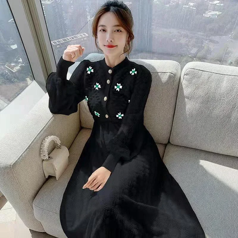 Korean Embroidery Long Dress Women Autumn Winter Long Sleeve Button Knitted Dresses Woman 2024 Temperament Sweater Dress F252