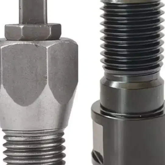 For Drill Thread Adapter M22 to 1 1/4 7 with Conversion Head Chrome Material for Enhanced For Drilling Efficiency and Safety