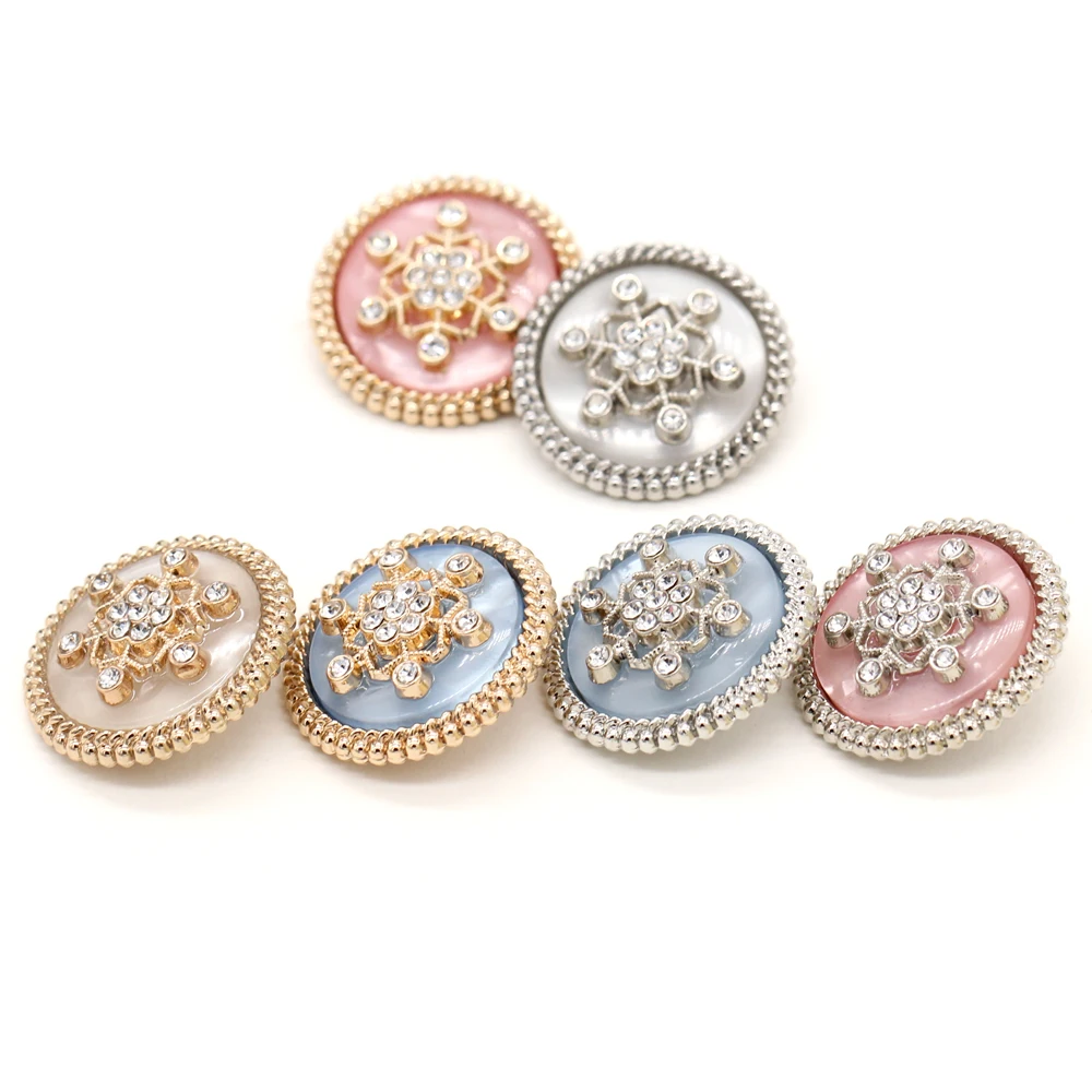 EQUBO 6Pcs 18/20/23/25mm Big Snow Flower Gold Metal Buttons for Clothing Luxury Women Fur Coat Suit Jacket Handmade Decorations