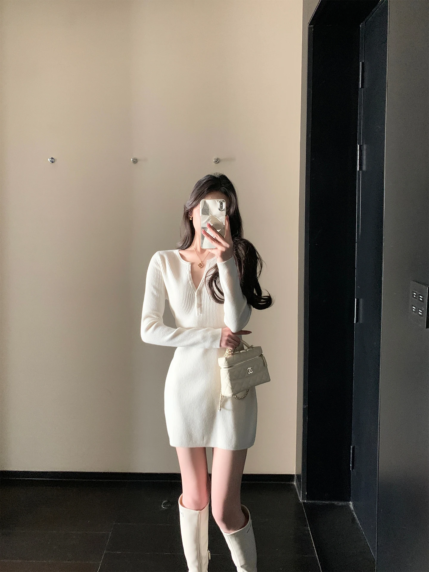 

ByYou Spring New White Long Sve V-Ne Woolen Knitted Dr Bodycon ort Sle Waist-Cinching Inner Skirt Casual Wear