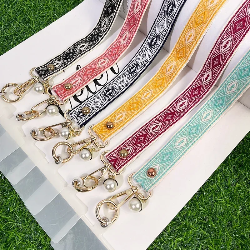 

Регулируемая подвесная цепочка в этническом стиле со стразами