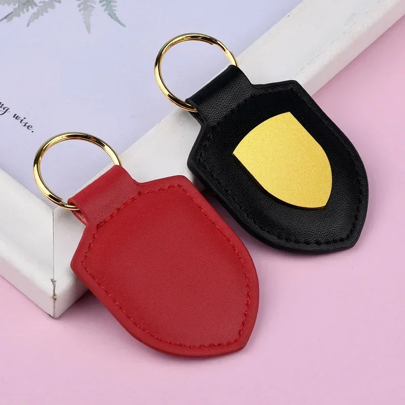 1pcs Car Shield Leather Keychain Creative Couple Key Chain Personalized Cultural Travel Metal Pendant Men Exquisite Fashion Gif