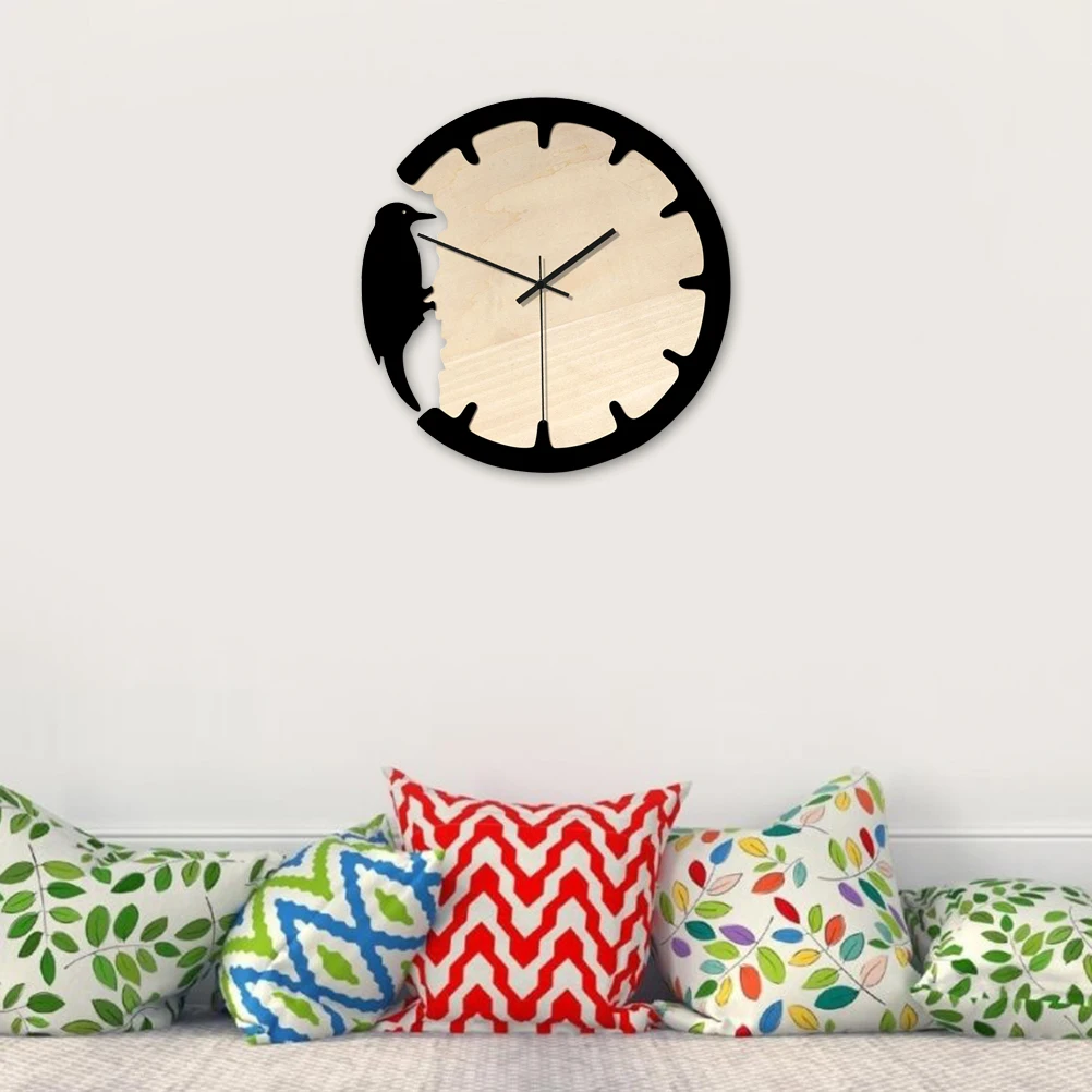 

Wooden Wall Clock Round Shape Sturdy Material Quiet Sweep Operated Living Room Bedroom Kitchen Office Art Wooden