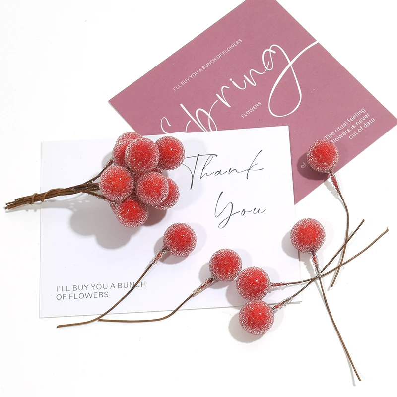 50 قطعة/الحزمة التوت الأحمر الاصطناعي الصغير DIY بها بنفسك إكليل عيد الميلاد بطاقات المعايدة هدية صندوق الديكور اليدوية عيد الميلاد الديكور