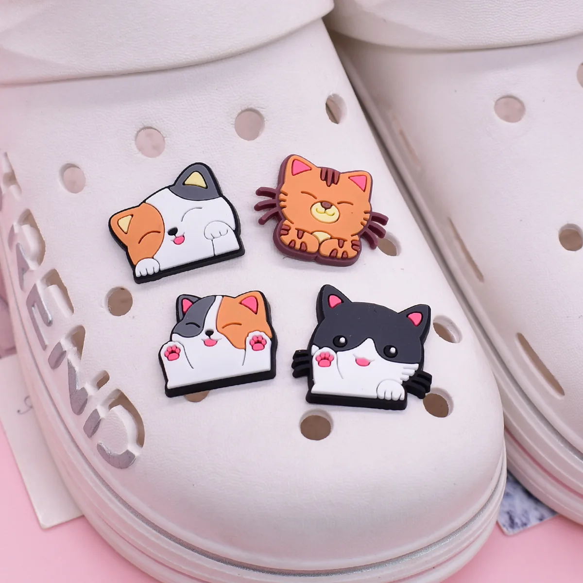 11pcs Cute Cat and Dog Shoe Charms Kawaii Cartoon pet 2D PVC Detachable Clips for Crocs Clogs Sandals Decoration Accessories