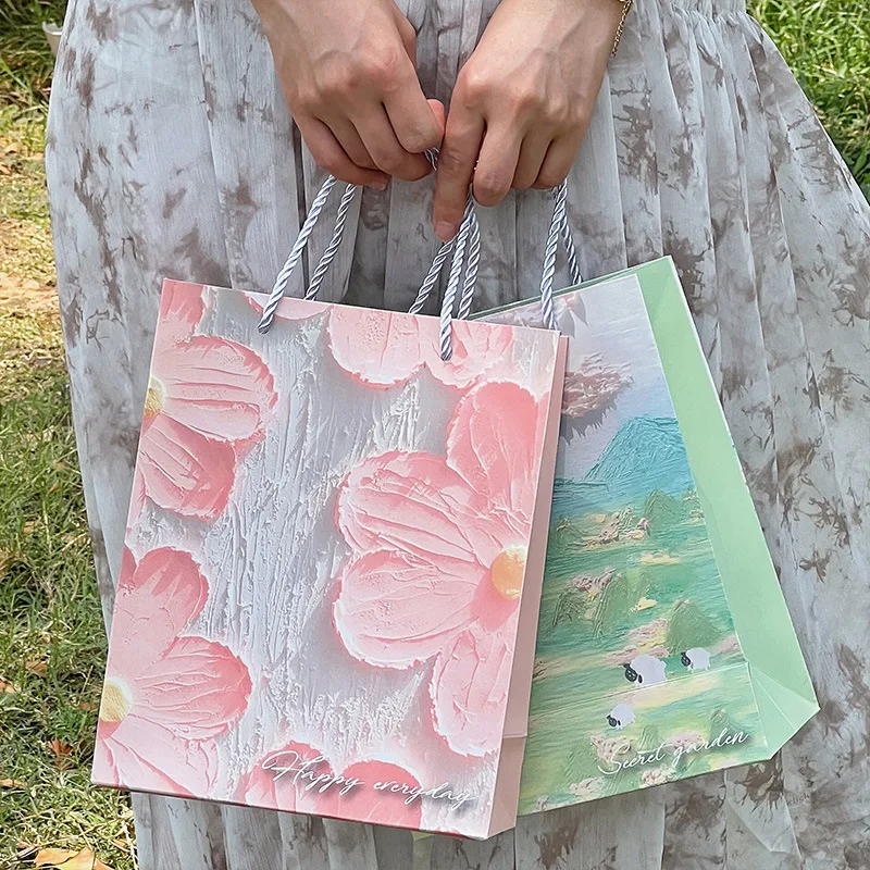 Ins Style Aesthetic Oil Painting Gift Bag High Quality Children's Birthday Gift Bag Handbag Wedding Gift Wrapping Paper Bag