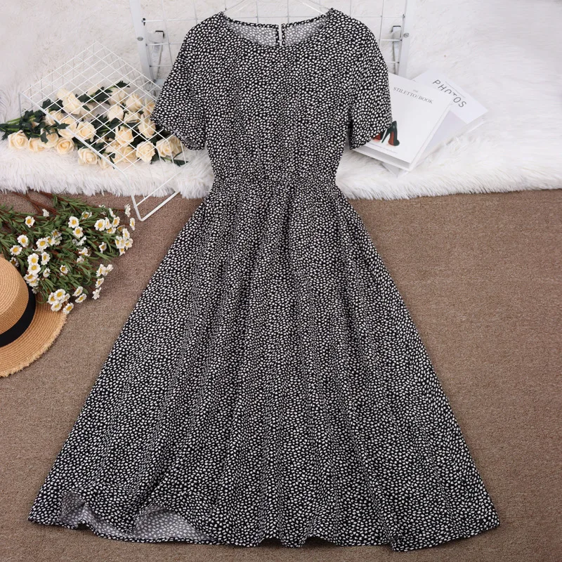 Women's 2025 Spring/Summer Round Neck Dress with Floral Style and Waist Collection Printed Dress